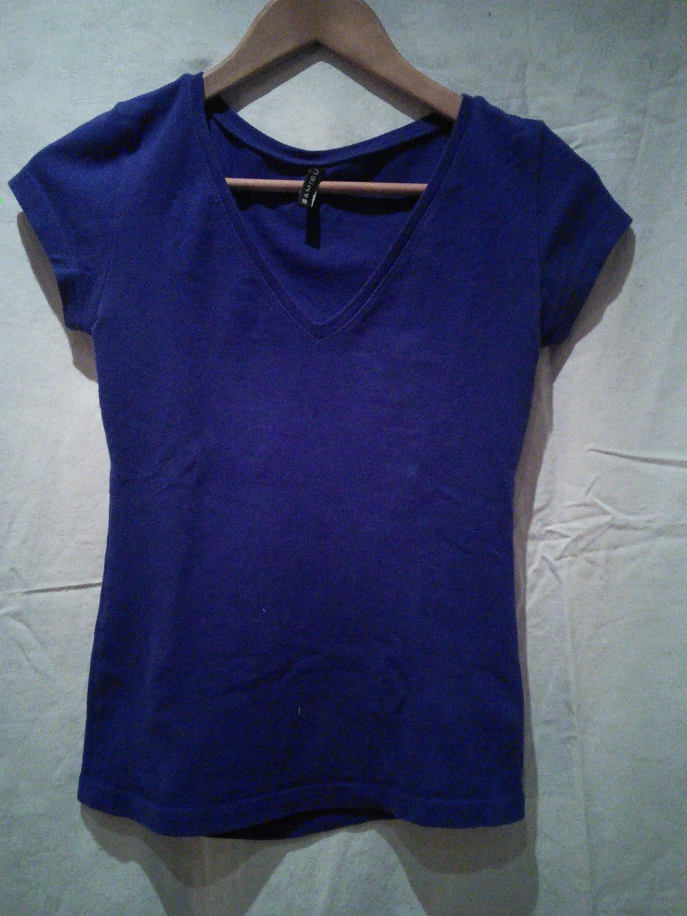 Schickes blaues T-Shirt