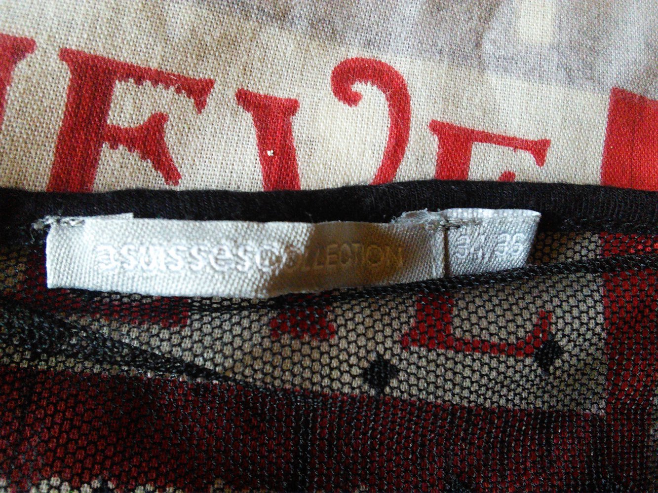 Süßes Shirt mit Spitze