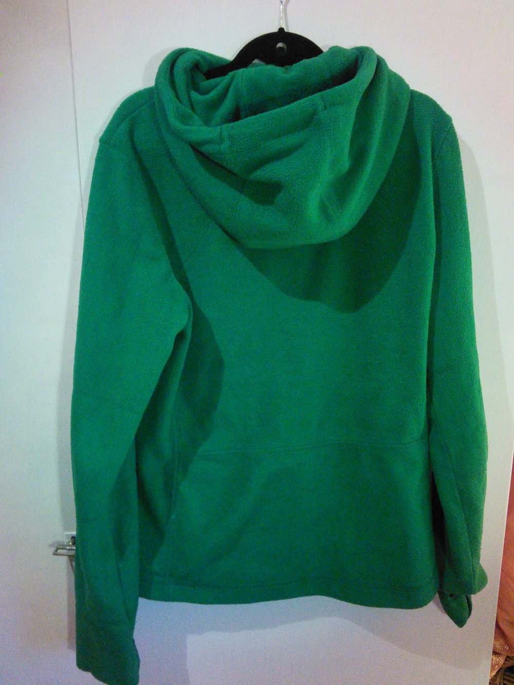 Kuschelige grüne Fleece-Sportjacke