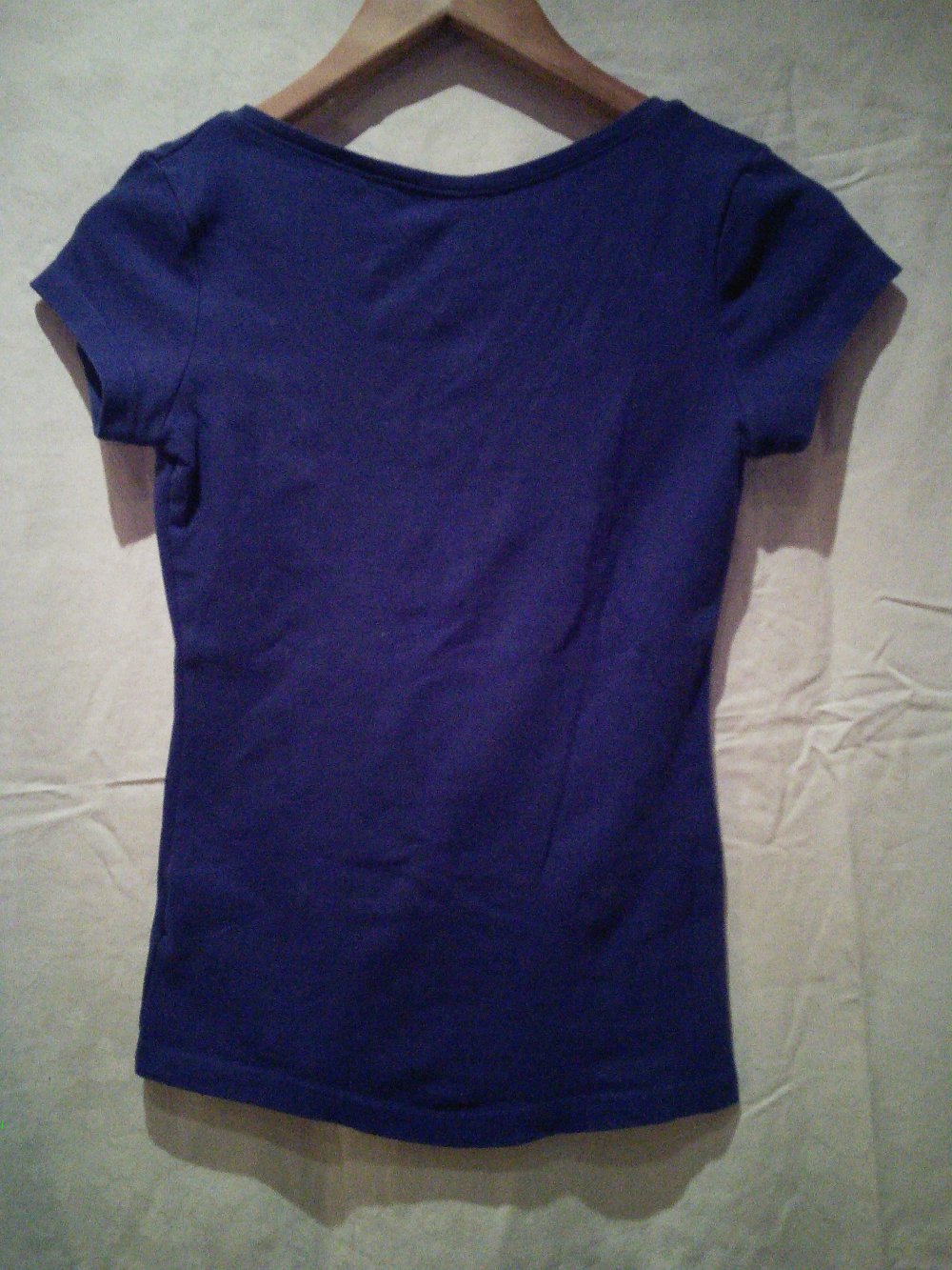 Schickes blaues T-Shirt