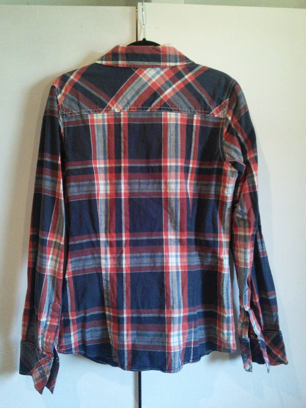 Figurbetonte Karobluse