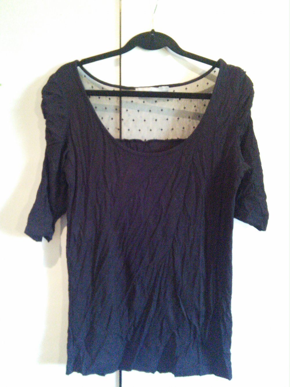 Süßes Shirt mit Spitze