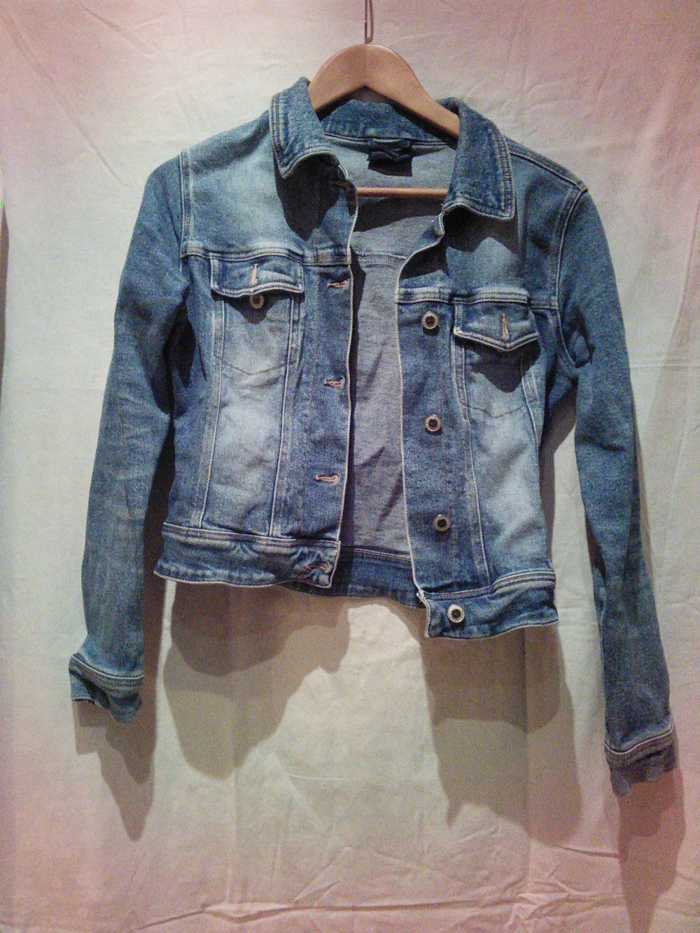 Schmuckelige Jeansjacke