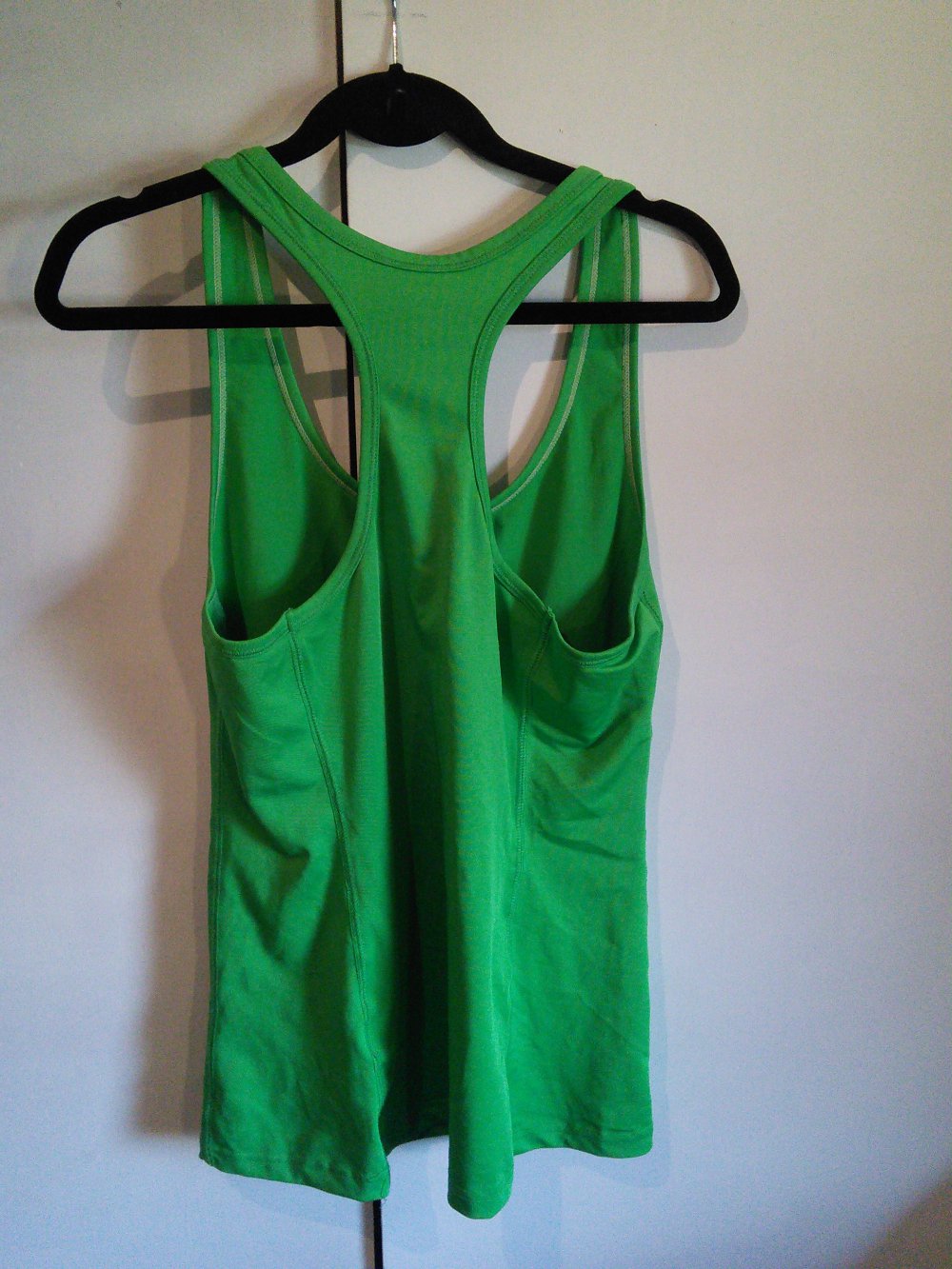 Froschgrünes Sporttop