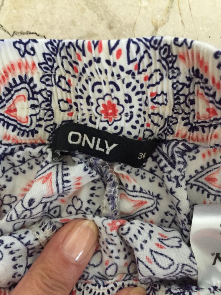 Only Mädchen Viskose Shorts Gr.XS weiß bunt