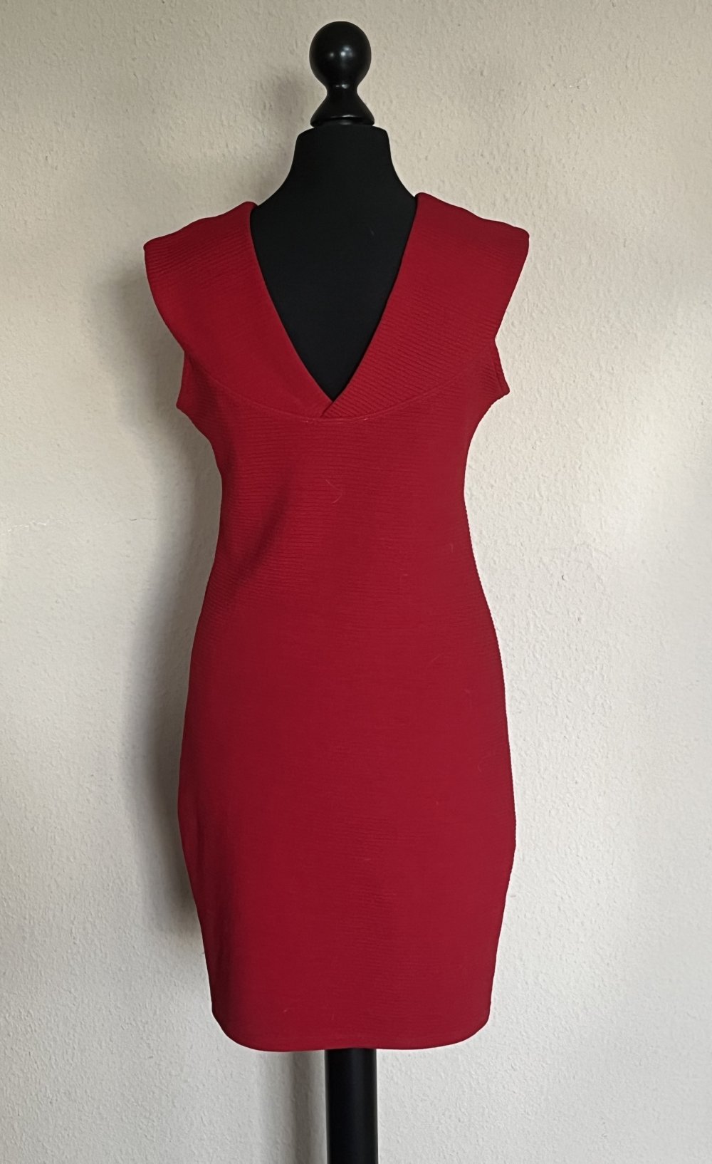 Mango Casual Stretch Kleid in Fein Rip Optik Gr.M rot