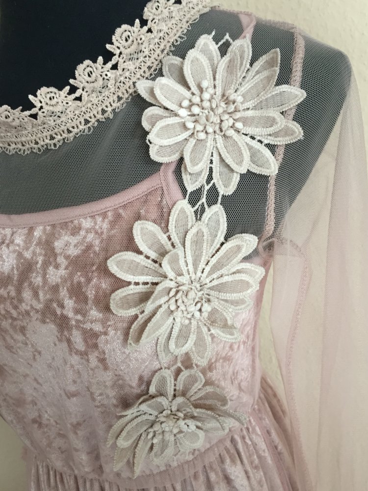 Traumhaftes Ballerina Cosplay Kleid aus Japan Samt und Tüll Gr.36 Farbe dezentes Rose