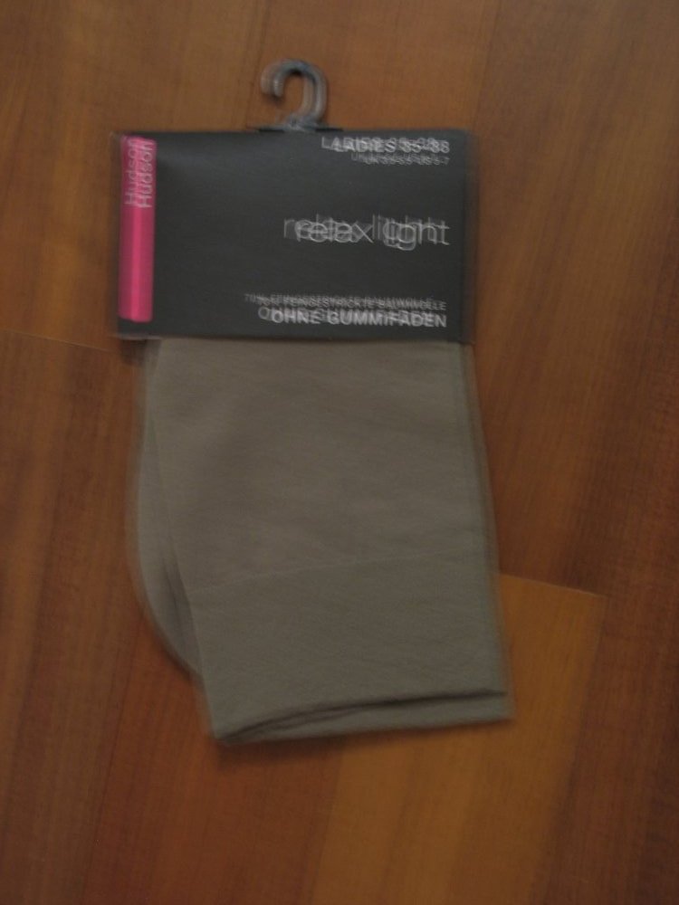 1 Paar feine Söckchen Gr. 35 - 38