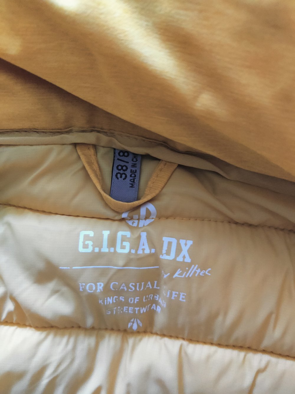 Warme Jacke, Gr. 38 von GIGA DX