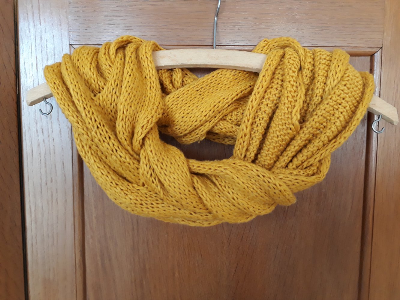 Senfgelber Schal geflochten Wolle? Strick Herbst Frühling Winter