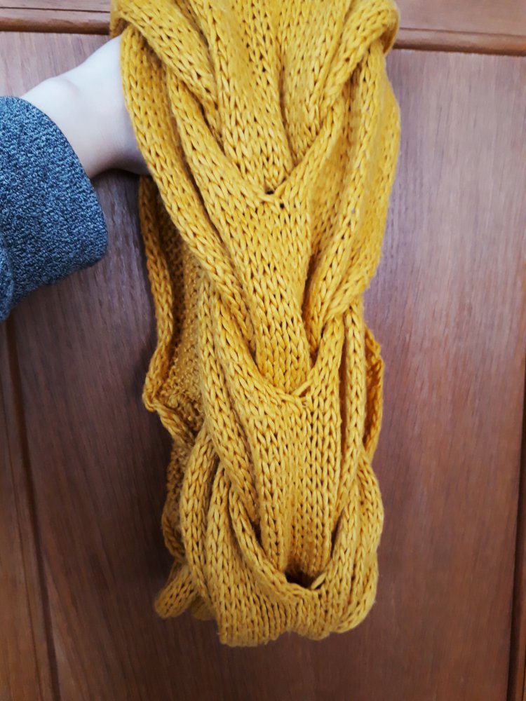 Senfgelber Schal geflochten Wolle? Strick Herbst Frühling Winter
