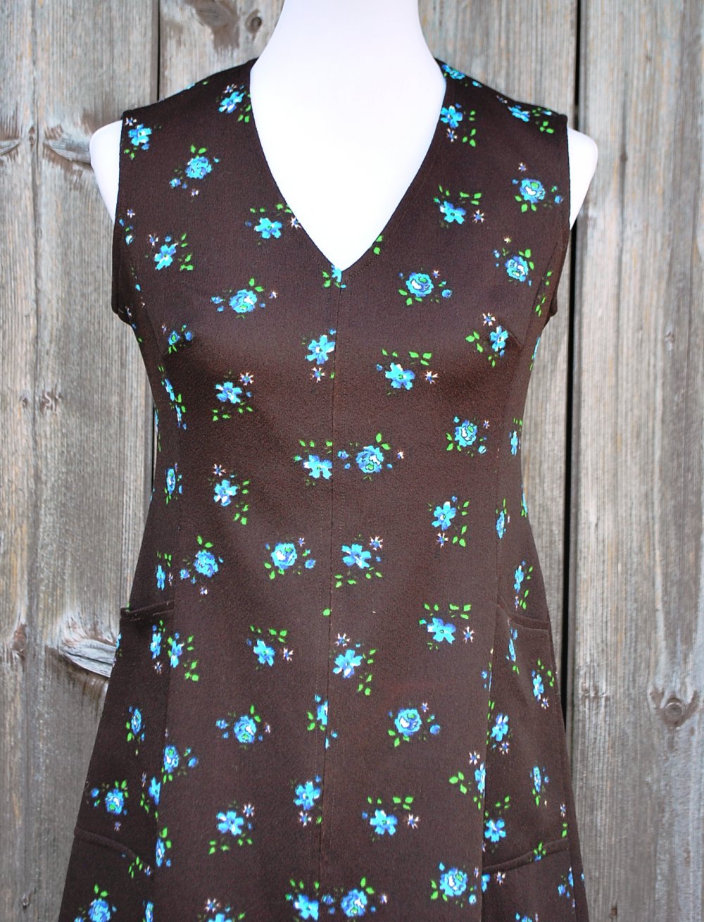 braunes kurzes True Vintage Kleid mit blauem Blumenmuster, ca. Größe 38-40, DIY Unikat