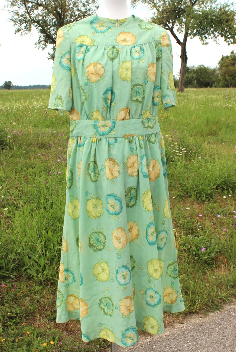 mintgrünes True Vintagekleid mit Blumenmuster, ca. Größe 36, Einzelstück, 1950er, Rockabilly 