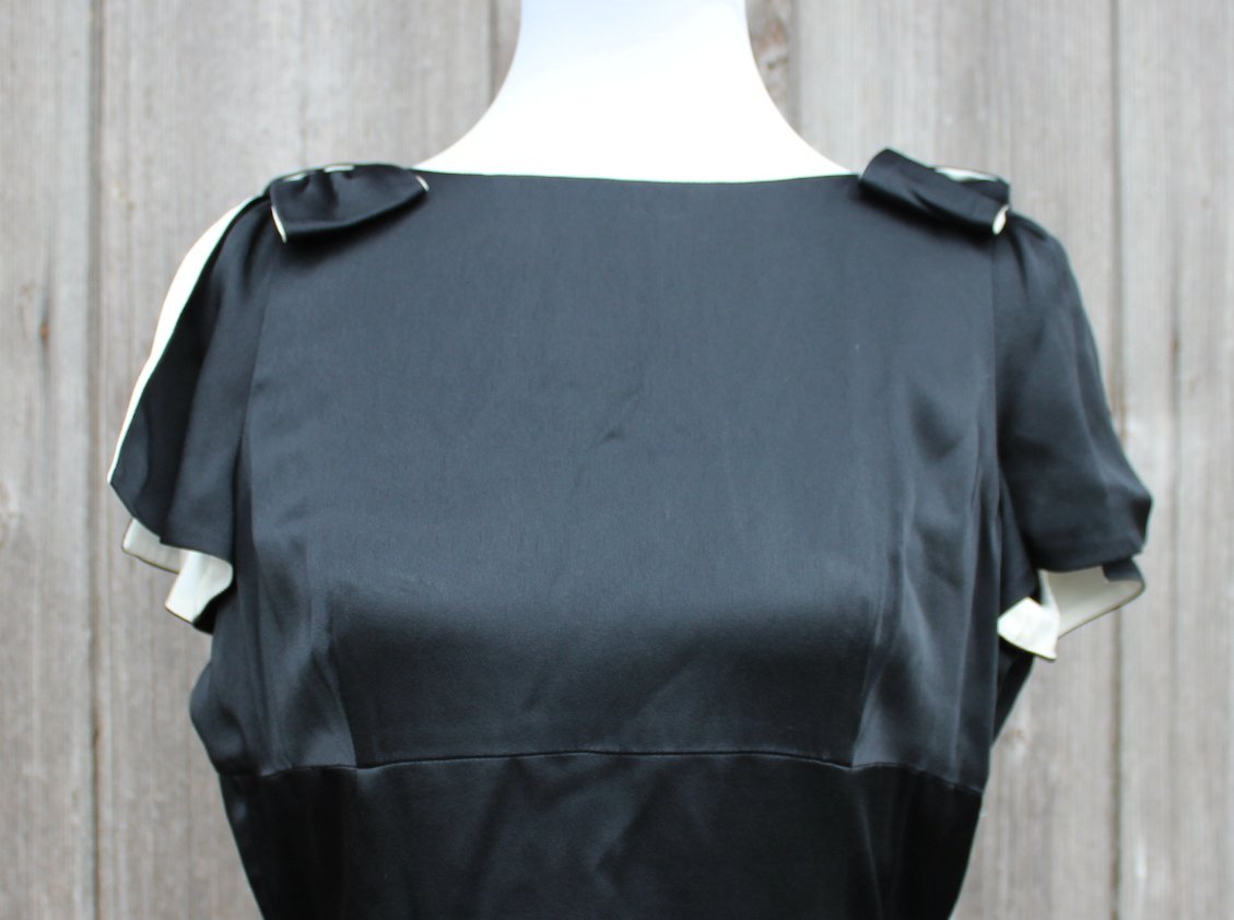 kleines Schwarzes, kurzes schwarzes Kleid mit Schleifen, RED Valentino, ca. Größe 34-36