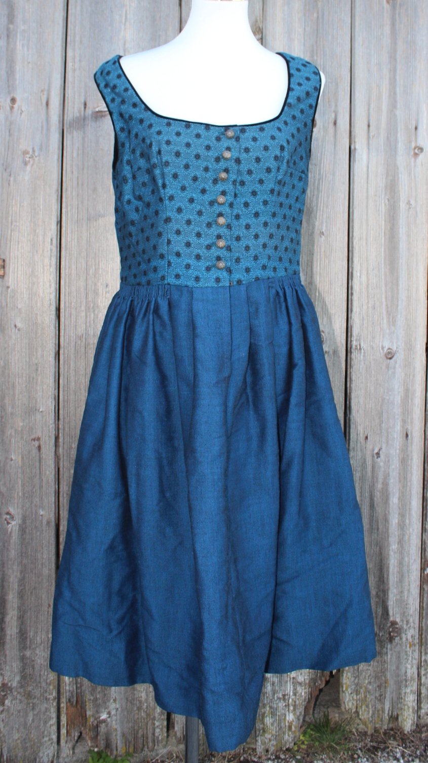 kurzes blaues True Vintagedirndl z.T. aus Brokat, inkl. Schürze, ca. Größe 42, Bogenhauser Thoma
