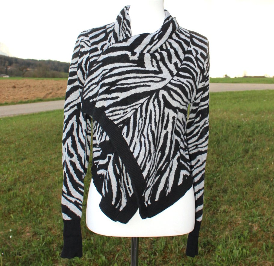 grau schwarze Weste, offener Cardigan mit Zebramuster, Amisu, M/L (ca. Größe 38-40)