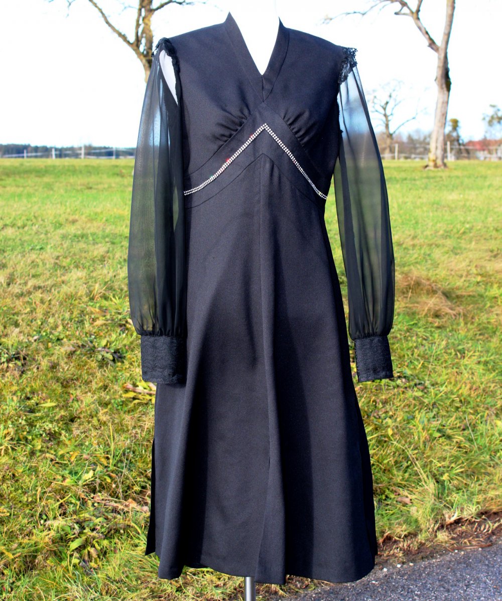 schwarzes Midikleid, Cocktailkleid, Abendkleid mit Glitzersteinen, A-Linie, ca. Größe 42