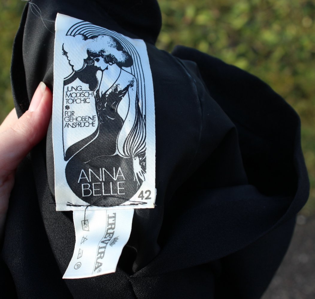 schwarzes Midikleid, Cocktailkleid, Abendkleid mit Glitzersteinen, A-Linie, ca. Größe 42