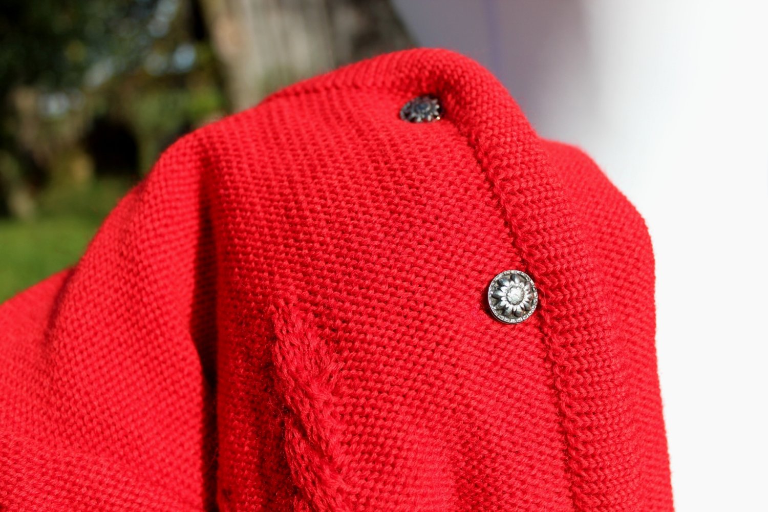 rote True Vintage Trachten Stickjacke, h.moser, ca. Größe 38-40, Strickweste, Trachtenweste