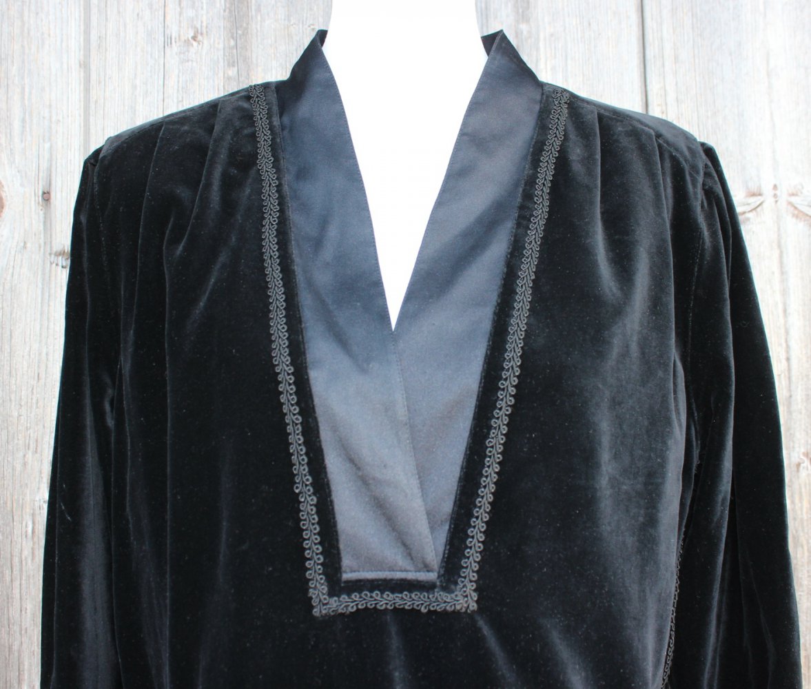 schwarzes True Vintage Samtkleid mit Borte, Größe 38, Miss Antonette, Midilänge, gerader Schnitt