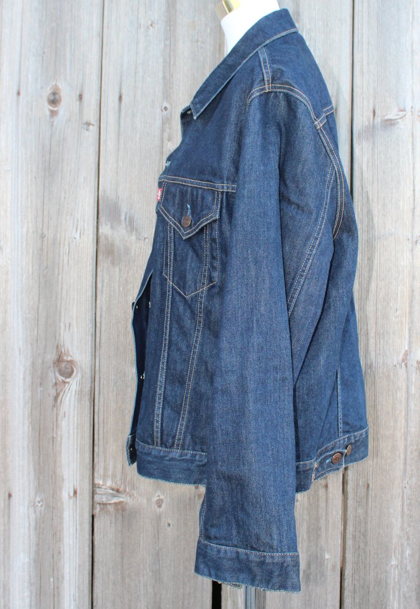 dunkelblaue True Vintage Levis Jeansjacke, Oversized Trucker Jacket, Unisex, passt bis Größe 48