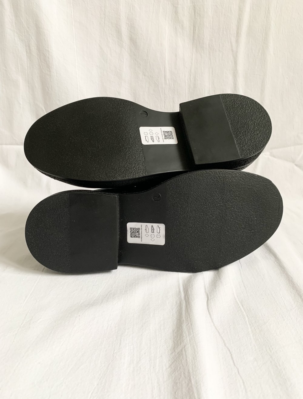 Asos Design - Achieve - Flache Stiefel Boots aus Leder in Schwarz