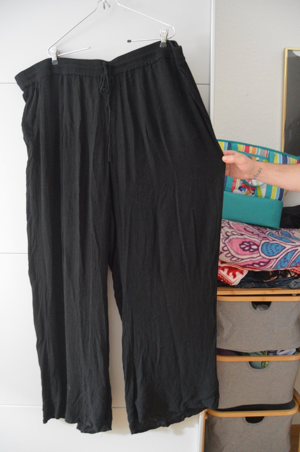 H&M sehr weite Hose gr.54 schwarz