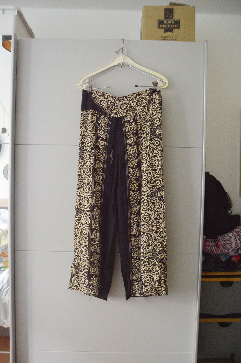 weite hose mit schlitz S/M