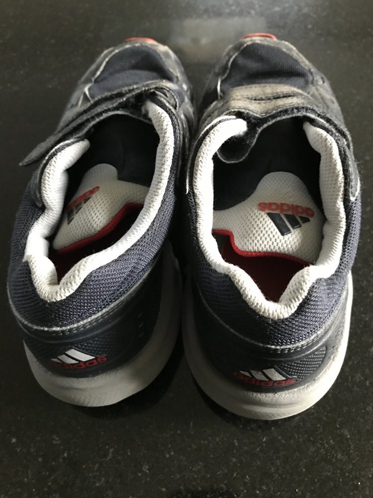 ADIDAS TURNSCHUHE IN GRÖSSE 34