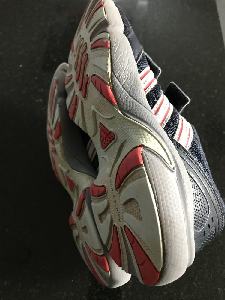 ADIDAS TURNSCHUHE IN GRÖSSE 34