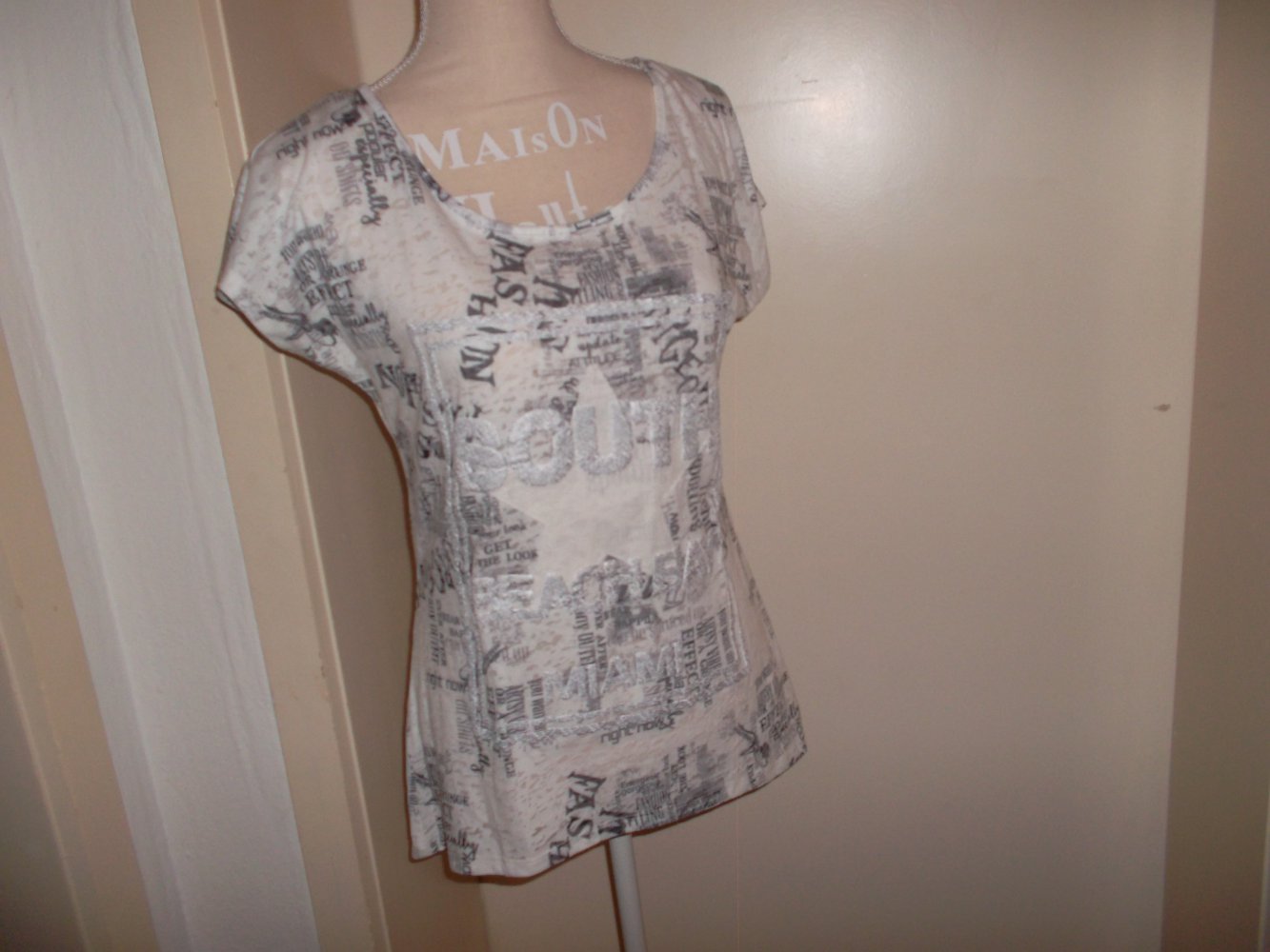 neues shirt,blind date,gr. 34.bunt gemustert,druck,glitzer