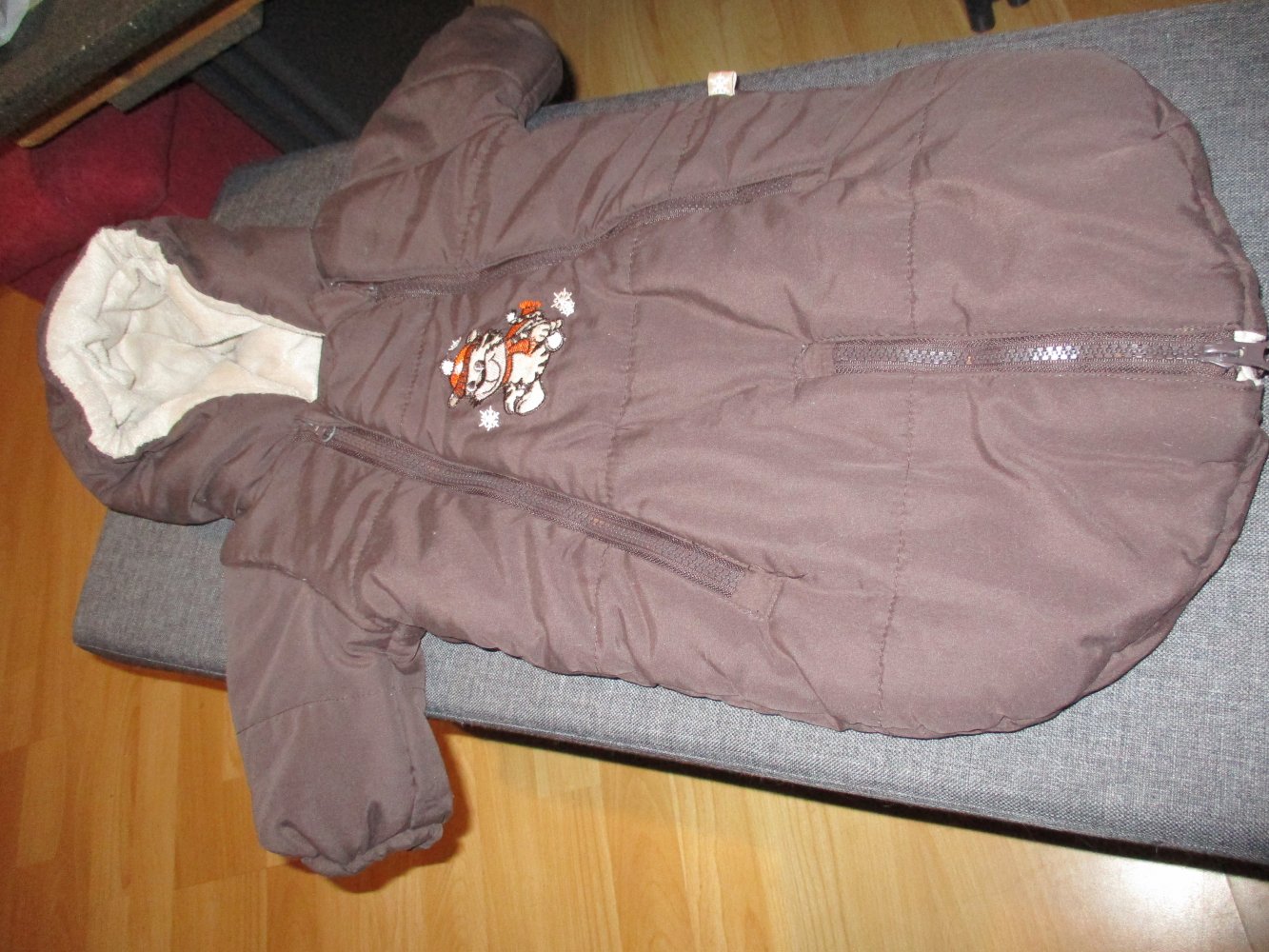 babykuschelsack/winteranzug. braun. ca 0-3 monate