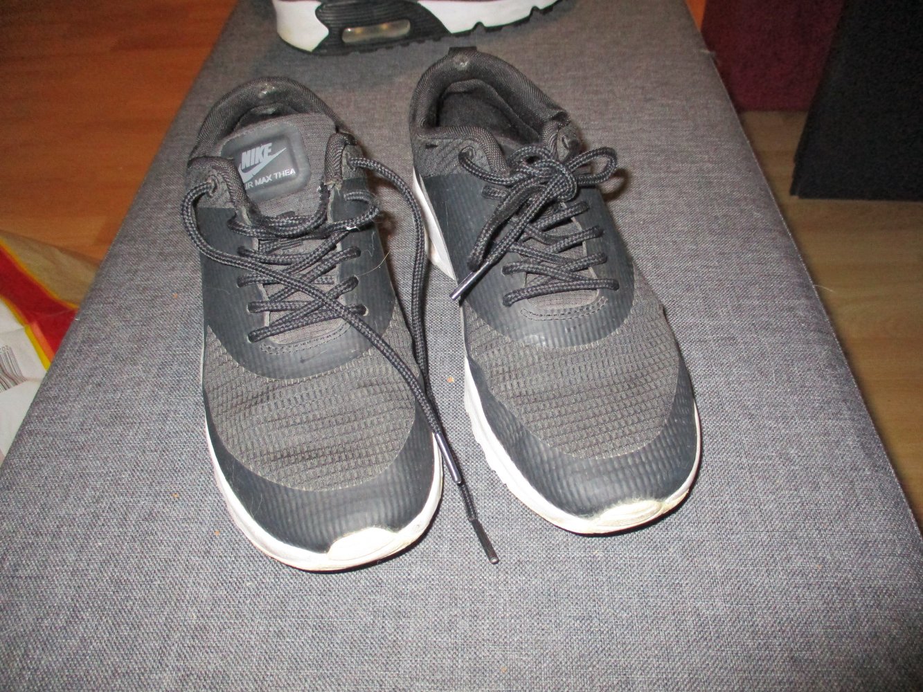 tolle nike schuhe in schwarz,grösse 36.zustand top
