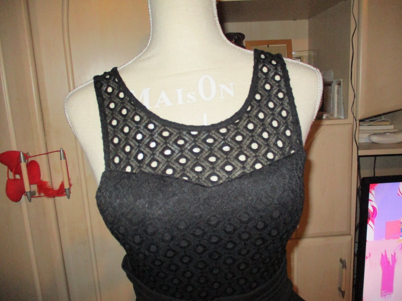 sehr schönes kleid in schwarz.gr. 34/36.stretchig,neuwertig