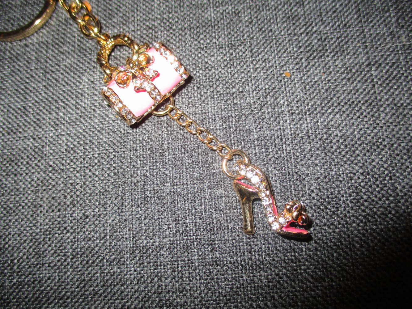 neu, ( schlüssel ) anhänger, pink/goldfarben, high heels, handtasche