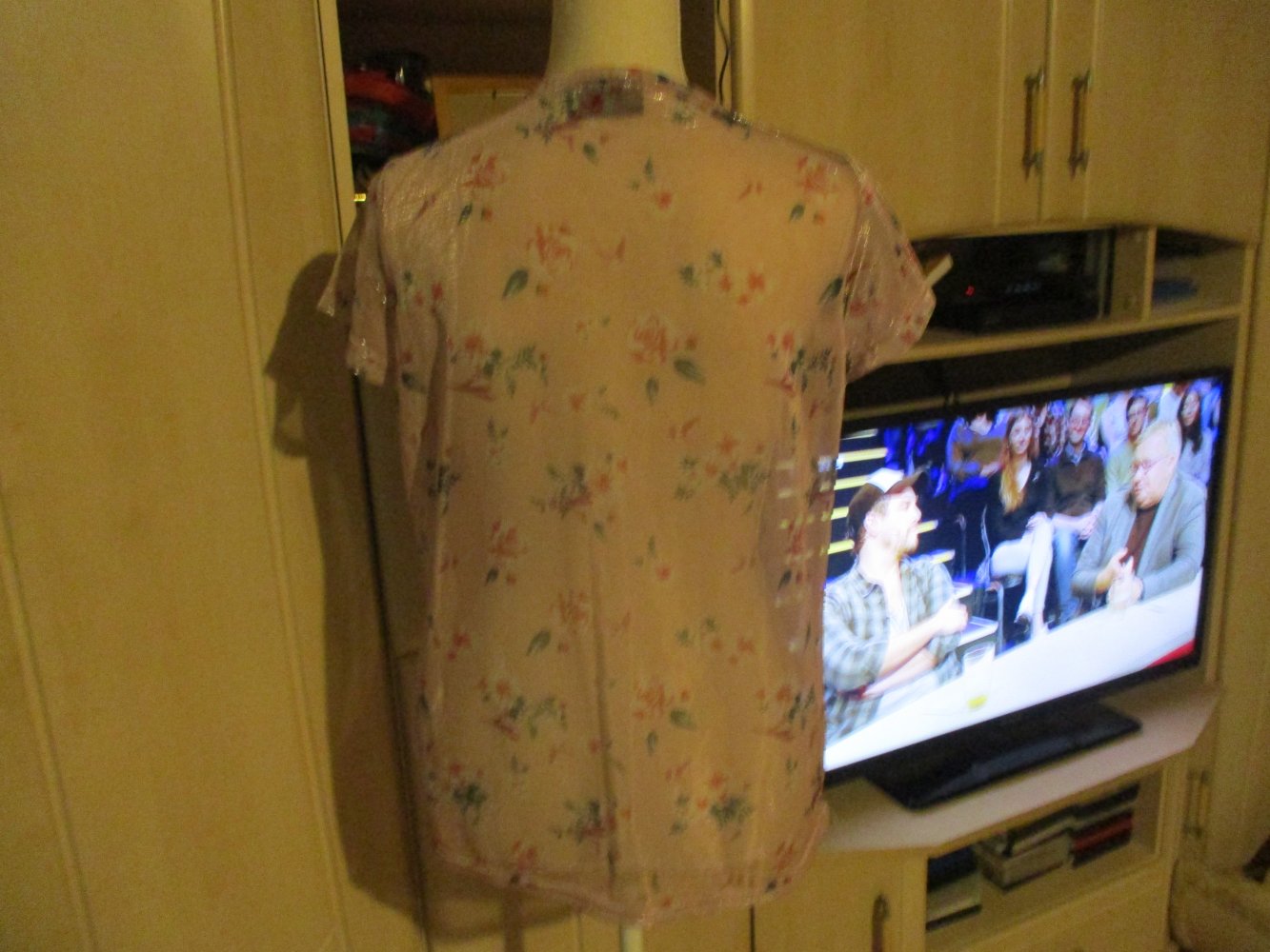 neu, t-shirt, glitzer, rose, blümchen. janina. grösse 38