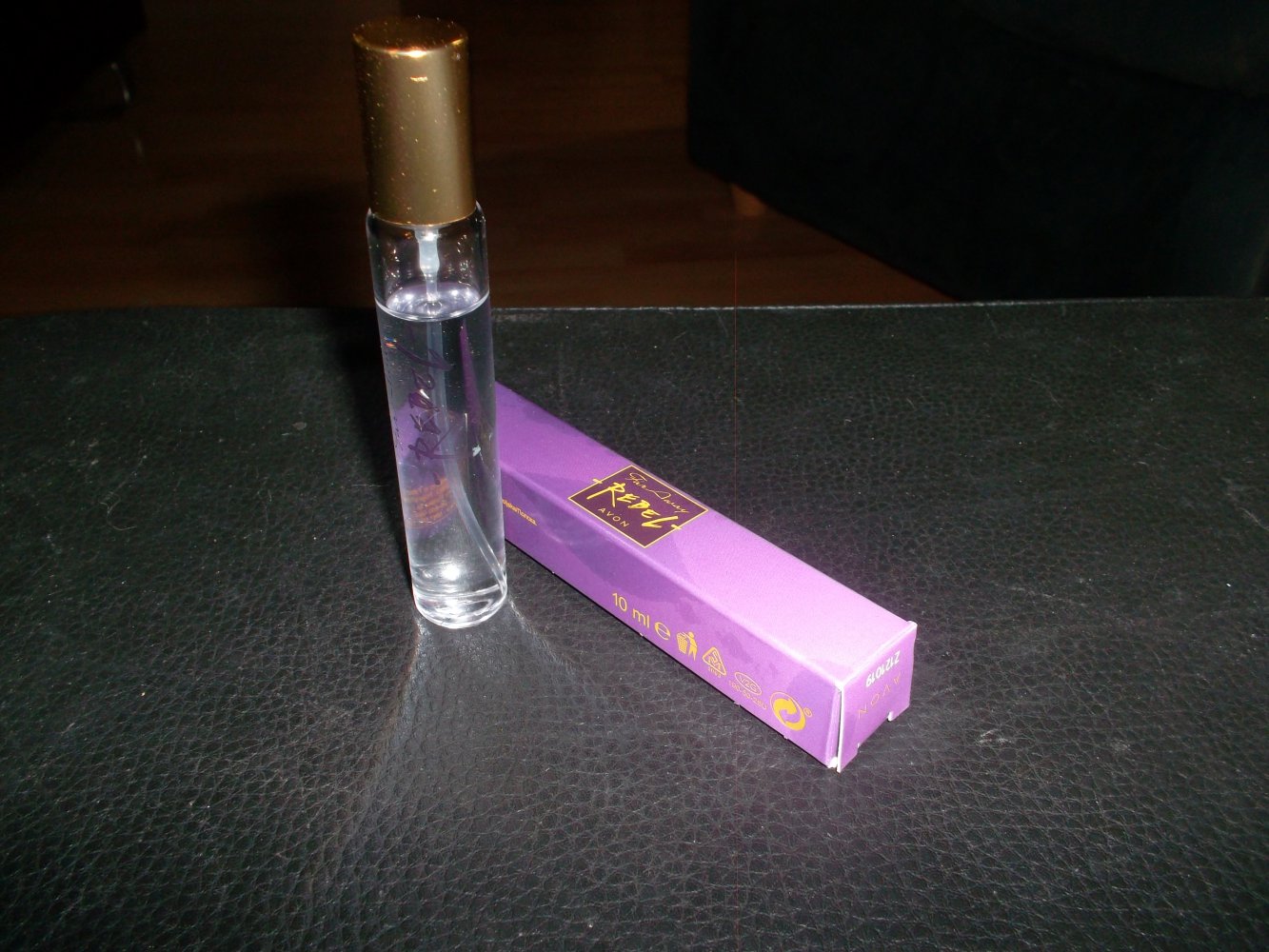 neu,taschenspray.avon far away rebel.10ml,edp.