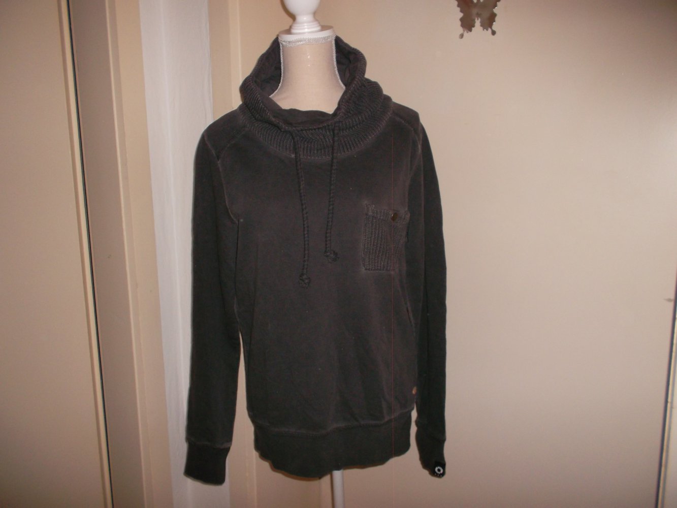 M.O.D.neuwertiger pullover,grau,grösse s