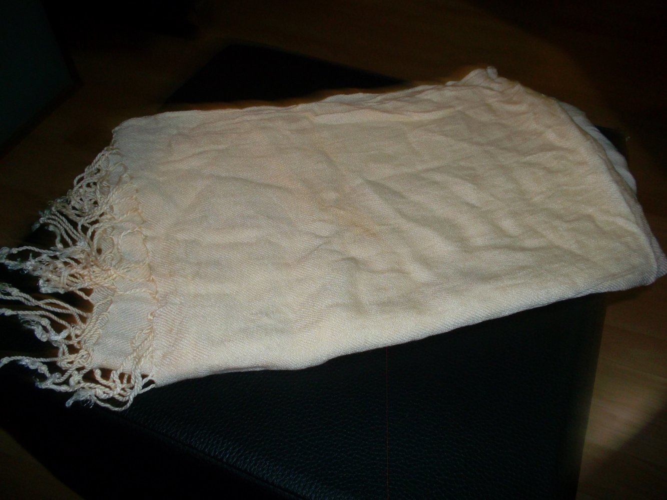 toller dünner schal,vanillefarben,franzen,unisex