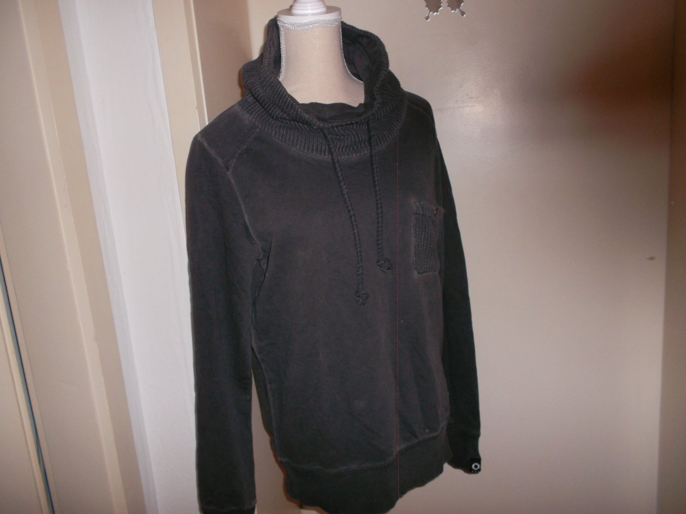 M.O.D.neuwertiger pullover,grau,grösse s