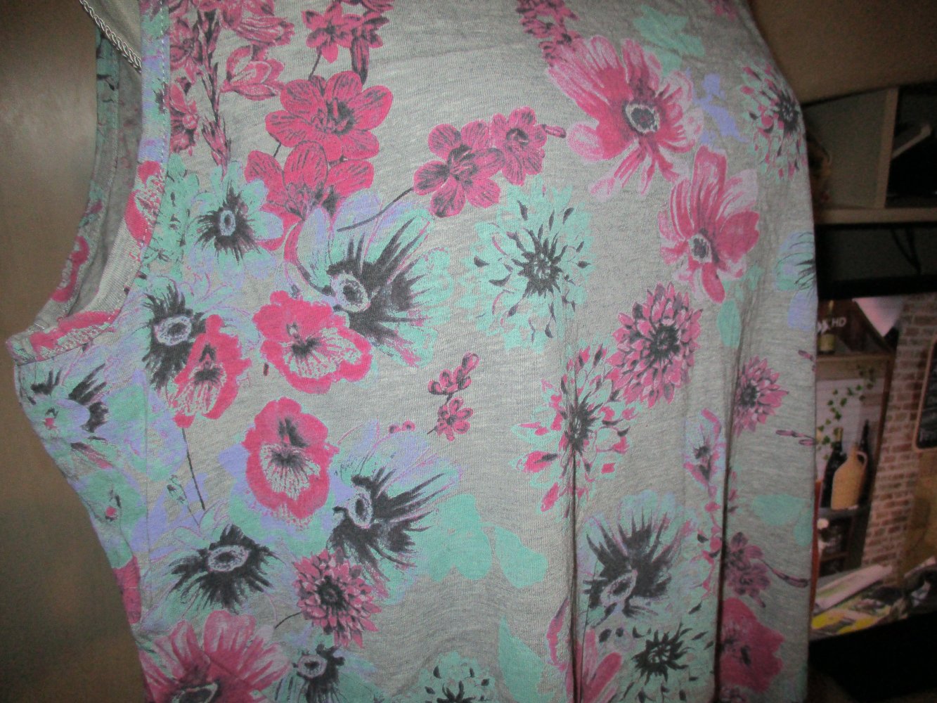 ärmelloses kleid,grau,rot,türkis,grösse 52/54,blumen,schlicht