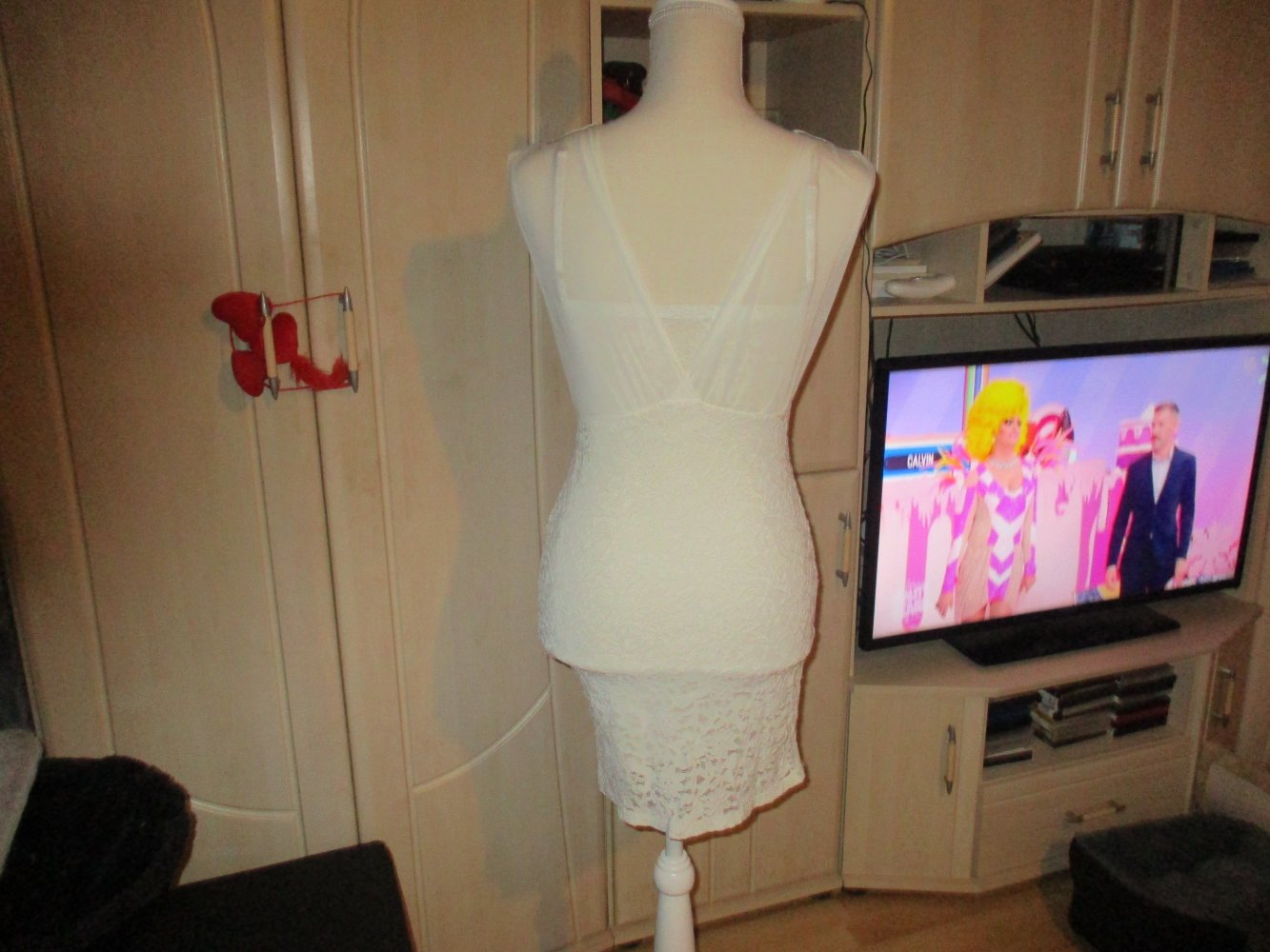 wunderschönes kleid,weiß,gr.34,wie neu,steinchen