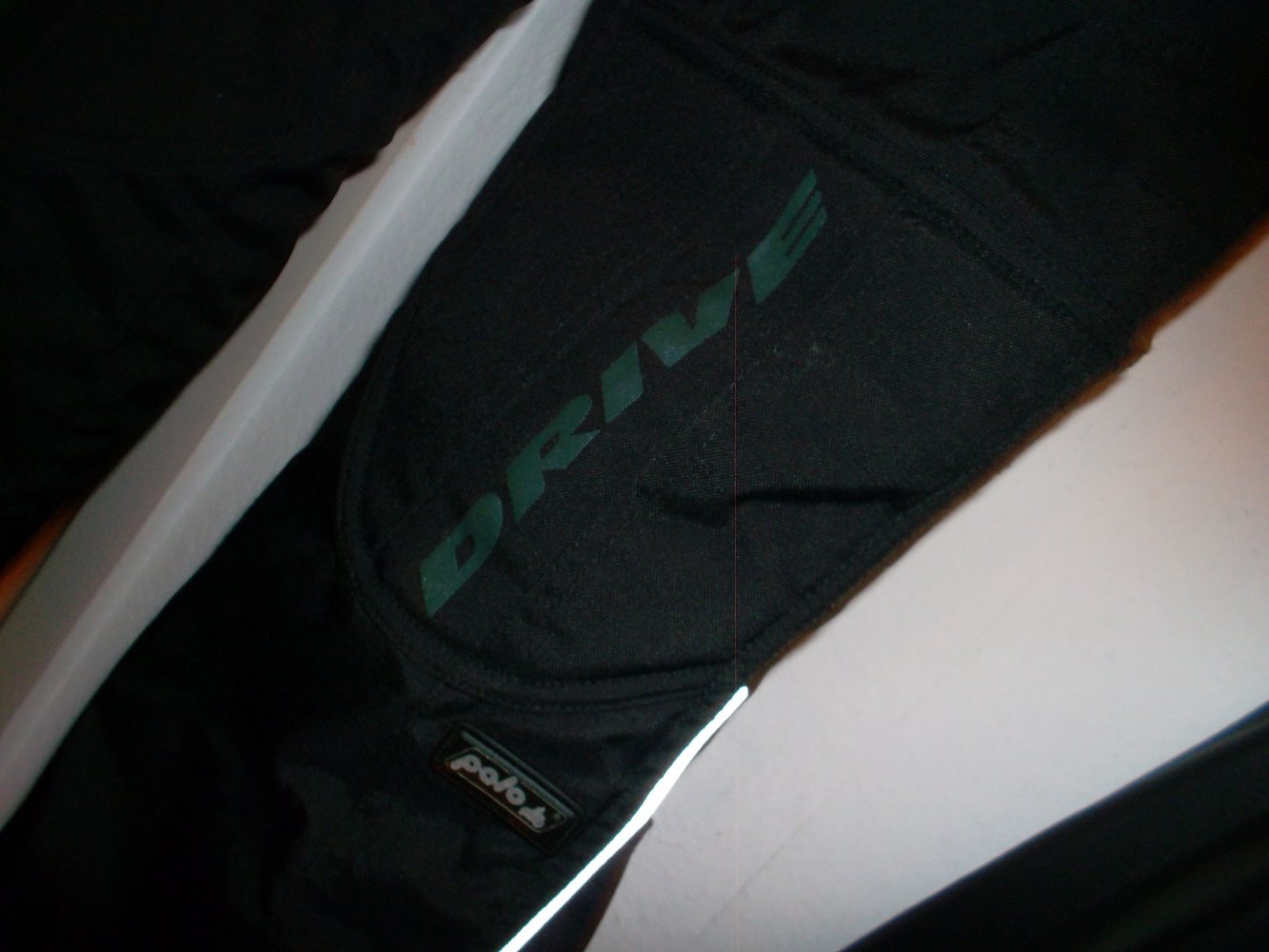 hochwertige neuwertige kinder-motorradhose,146/152,schwarz