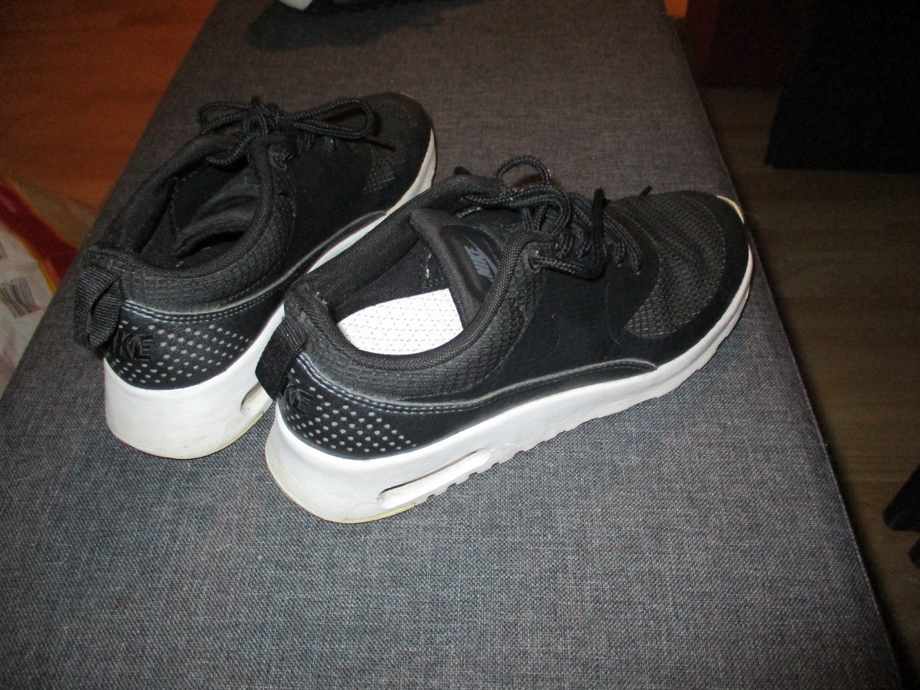 tolle nike schuhe in schwarz,grösse 36.zustand top