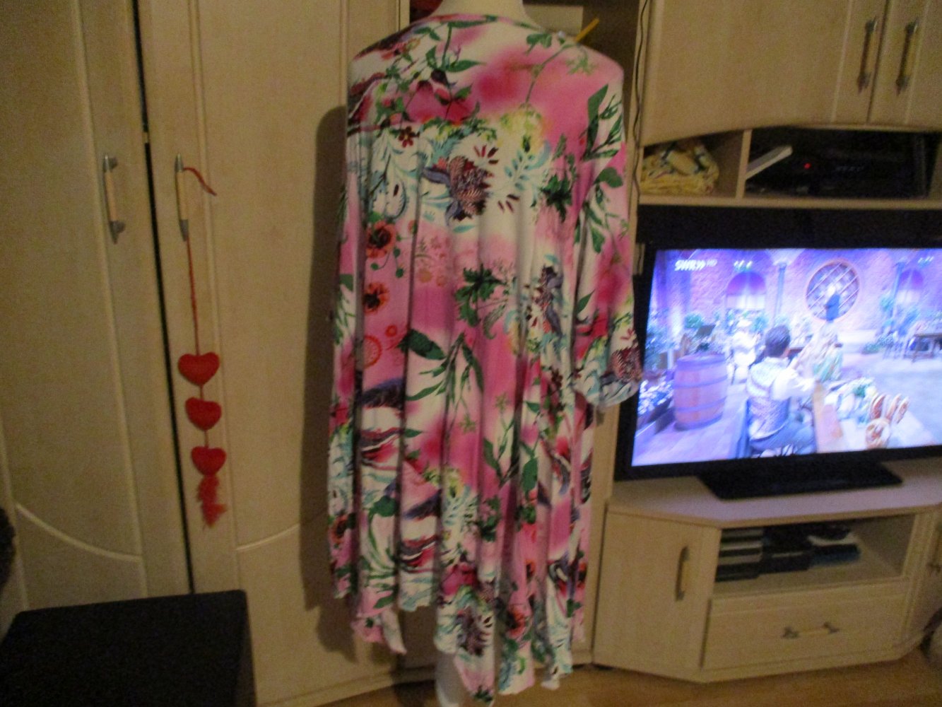 neues wunderschönes sommerkleid,bunt,gr 52-56,sofia,elastisch,zipfelig