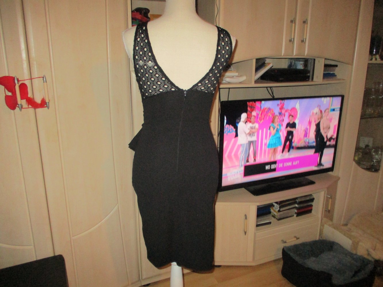 sehr schönes kleid in schwarz.gr. 34/36.stretchig,neuwertig