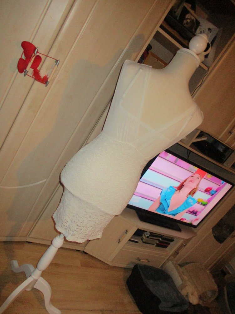 wunderschönes kleid,weiß,gr.34,wie neu,steinchen