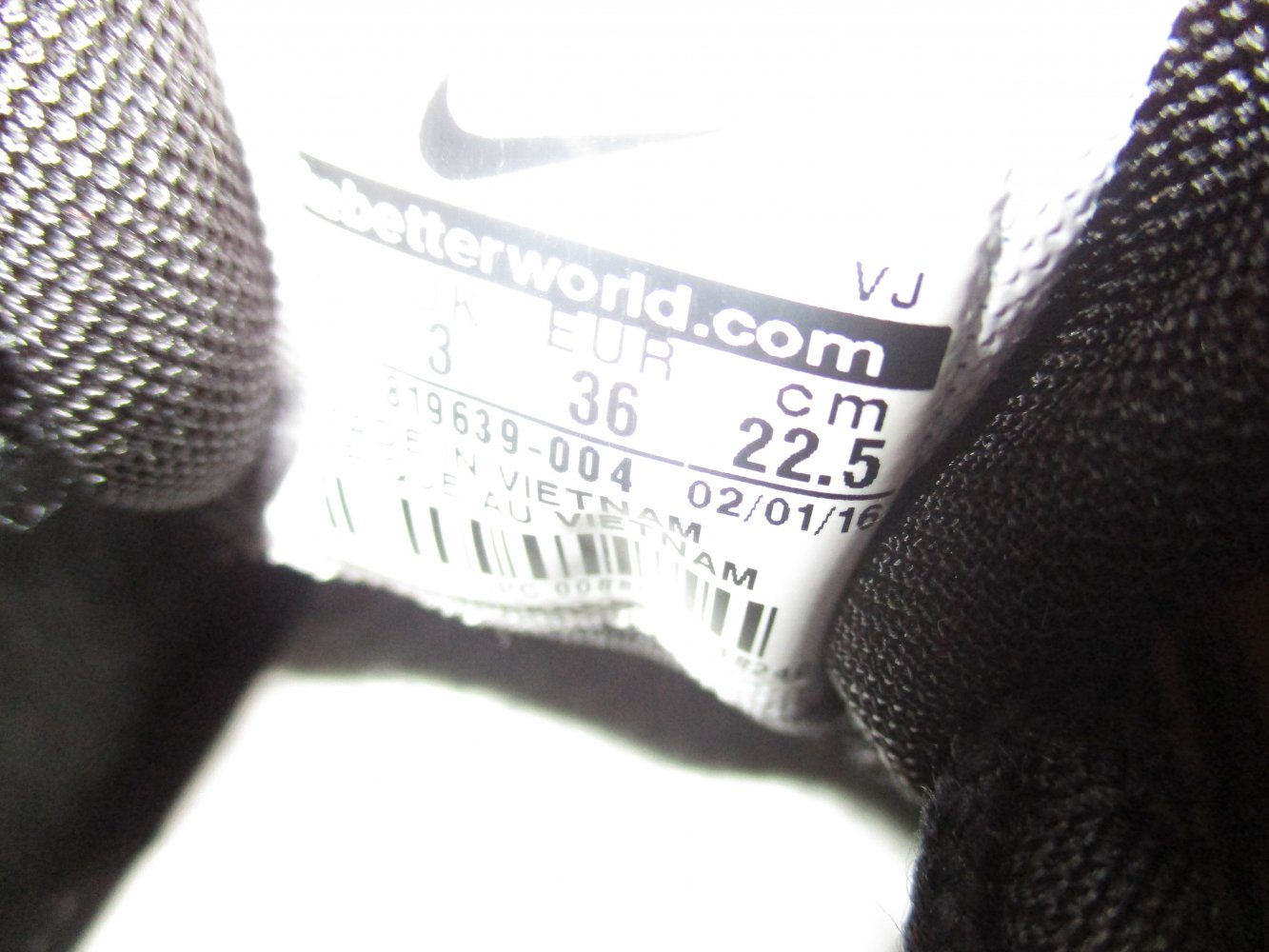 tolle nike schuhe in schwarz,grösse 36.zustand top