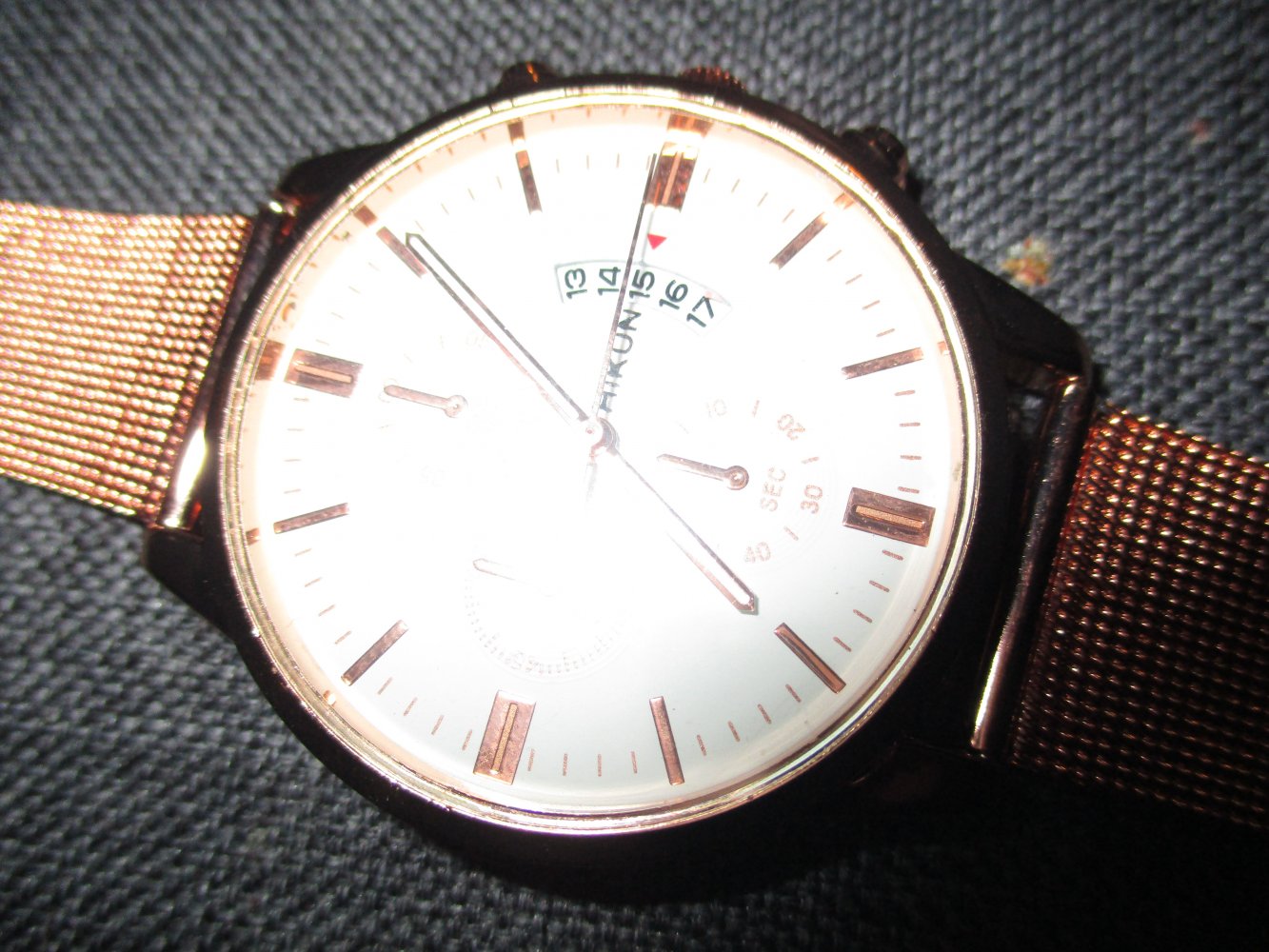 neue armbanduhr, brozefarben, glänzend, verstellbar