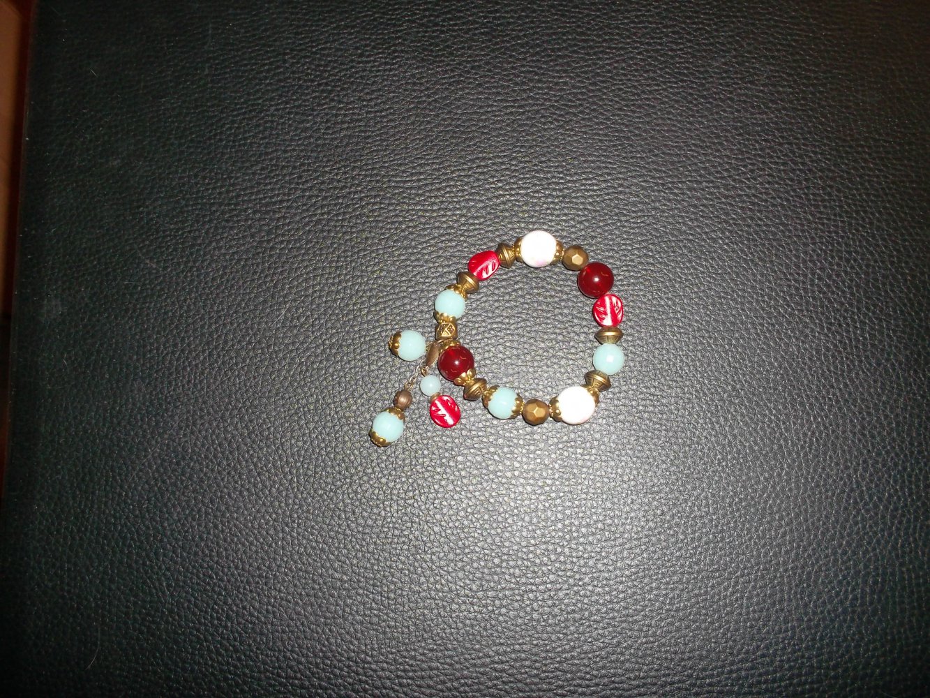 buntes armband,wunderschön,gut verarbeitet,neu